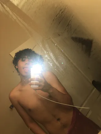 OnlyFans cuenta heavenatnight23 header 2