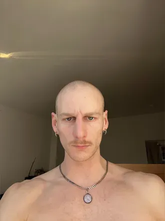 OnlyFans cuenta thatnakedguybln avatar 1