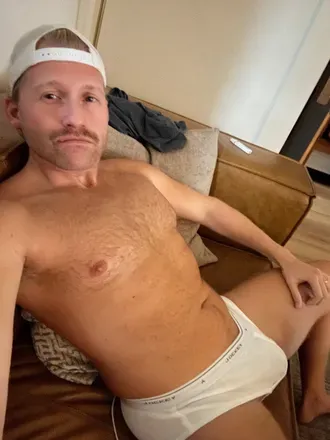 OnlyFans cuenta blondebatorboy avatar 1