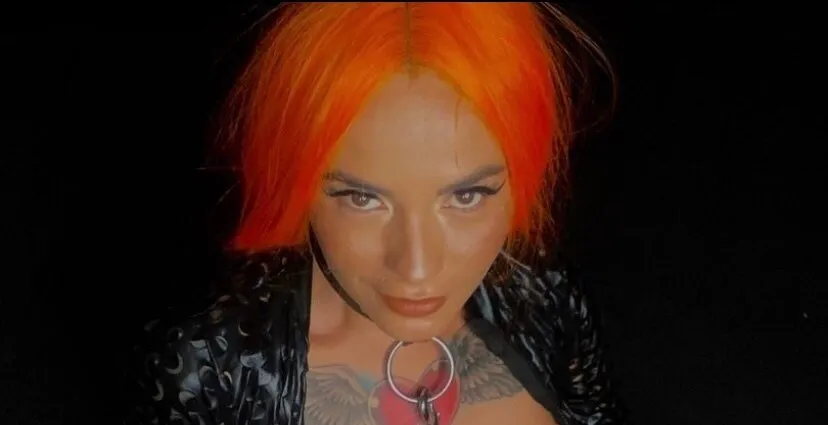 OnlyFans account  perola_may header 2