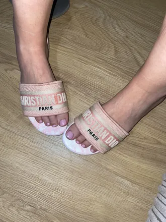 OnlyFans cuenta missluxefeetxox header 2