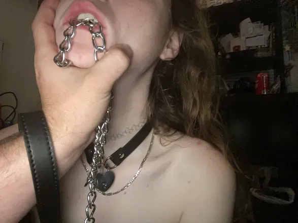 OnlyFans cuenta brooklynred header 1