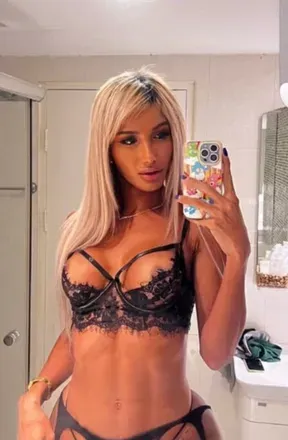 OnlyFans account  sexynikki4uxx avatar 1