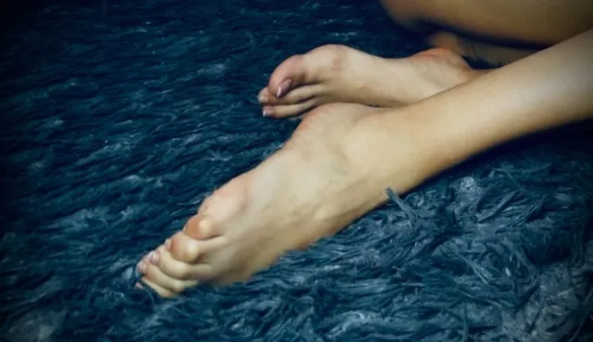 OnlyFans cuenta rosita-pieds header 2