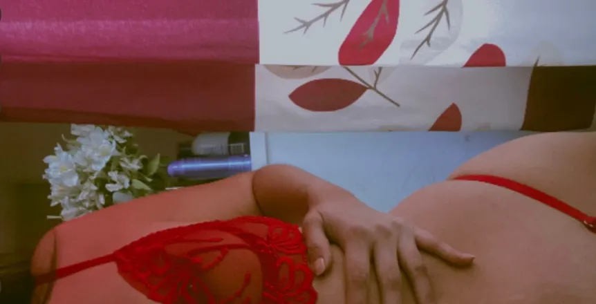 OnlyFans cuenta roses.are.rosi header 2