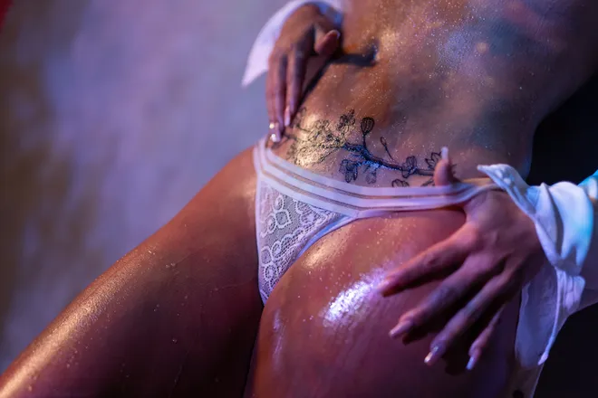 OnlyFans account  alessapiier header 2