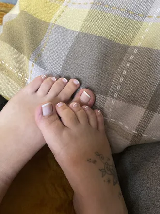 OnlyFans cuenta beautyinhertoes header 2