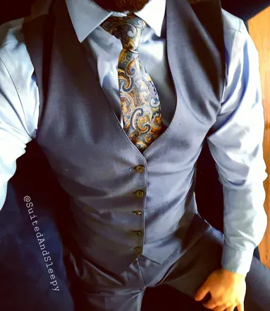 OnlyFans cuenta suitedandsleepy avatar 1