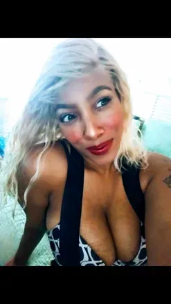 OnlyFans cuenta karlitheromantic avatar 1