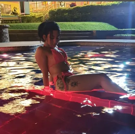 OnlyFans cuenta valery_bells header 2