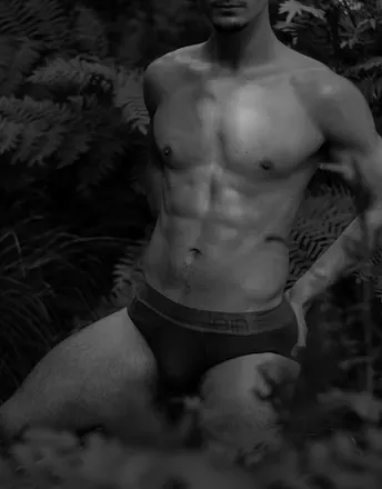 OnlyFans cuenta juicyjamespie header 2