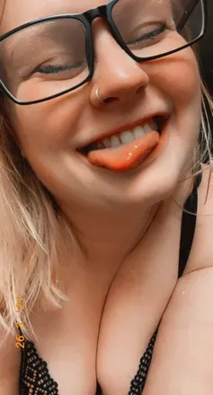 OnlyFans cuenta askyylitbluee header 2