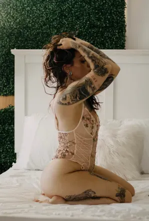 OnlyFans account  viviennevixenn avatar 1
