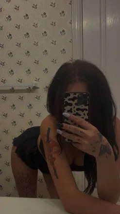 OnlyFans cuenta llibbylou header 2