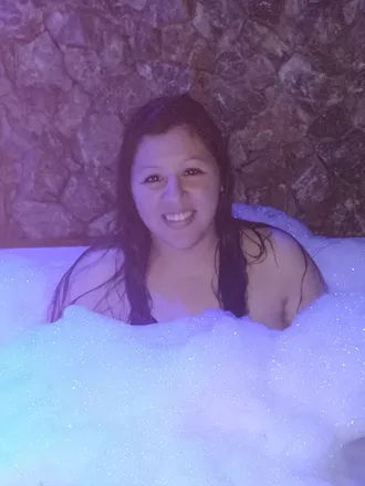 OnlyFans cuenta vicky0915 header 2
