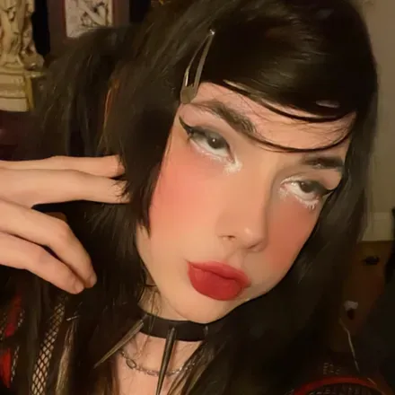 OnlyFans account  bbygirlsquish avatar 1