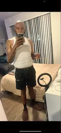 OnlyFans cuenta tanksandtatts avatar 1