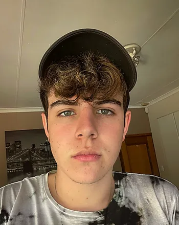 OnlyFans cuenta christo_xvii header 2