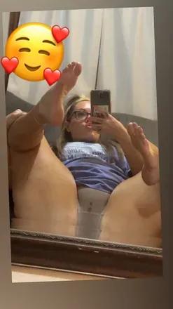 OnlyFans account  victoriaslittlesecret13 avatar 1