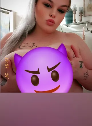OnlyFans cuenta cecenicolee26 header 2