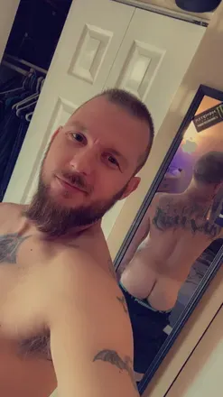 OnlyFans cuenta famous17 avatar 1