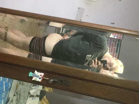 OnlyFans cuenta lucascameron header 2
