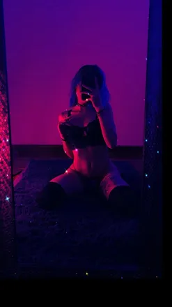 OnlyFans cuenta cherrygothhottie header 2