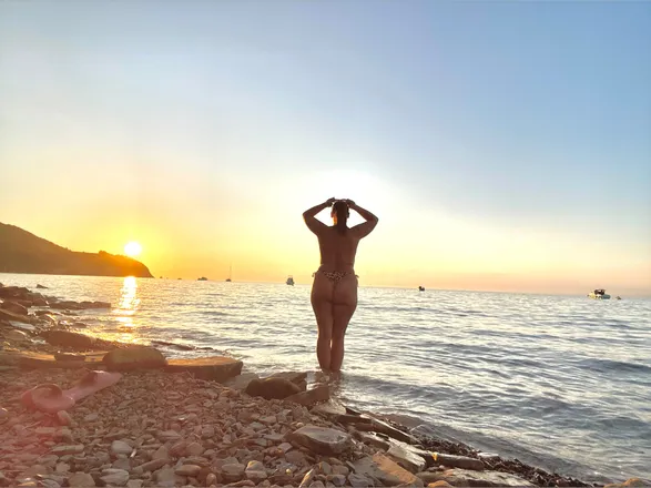 OnlyFans cuenta litle_pussy header 2