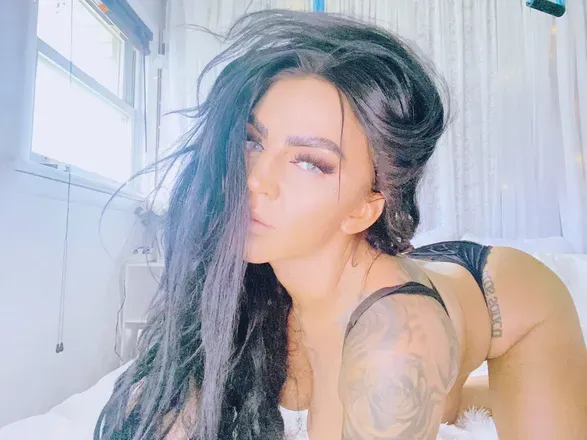 OnlyFans cuenta erotictalk_skyebleu header 2