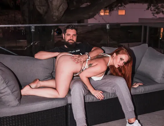 OnlyFans cuenta myperfectharem header 2