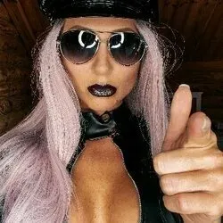 OnlyFans cuenta mirissashake avatar 1