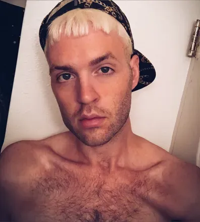 OnlyFans account  verslikeaswissarmyknife avatar 1