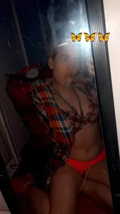 OnlyFans cuenta court_flash avatar 1