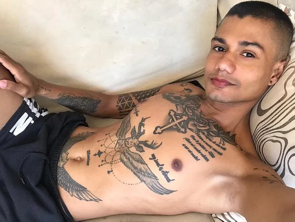OnlyFans cuenta alejandro_fenty header 2
