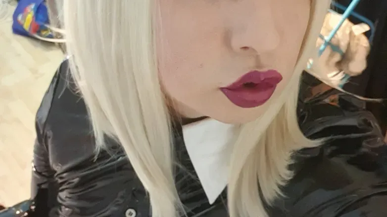 OnlyFans cuenta girlycock header 2