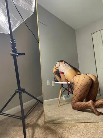 OnlyFans cuenta bitchnamedkrystal header 2