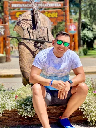 OnlyFans account  larg300 avatar 1