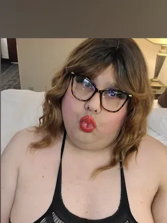 OnlyFans cuenta lindalovestobottom header 2