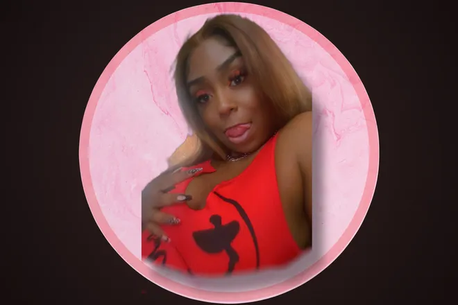 OnlyFans cuenta itzemeraldb.tch header 2