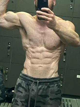 OnlyFans cuenta u550215413 header 2