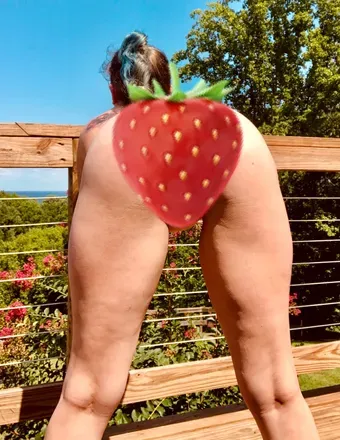 OnlyFans cuenta peachynpetite avatar 1