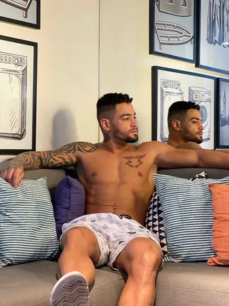 OnlyFans cuenta yurilion7 header 2