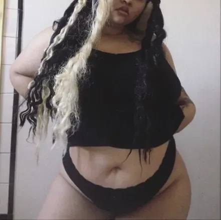OnlyFans cuenta spoiledthickumz avatar 1