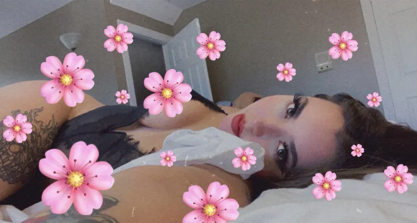 OnlyFans cuenta babybambivalentine header 2
