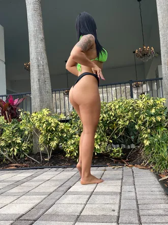 OnlyFans cuenta amberadamsxo header 2