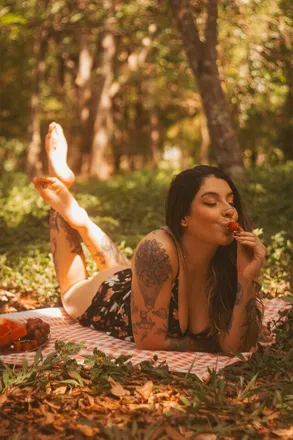 OnlyFans cuenta chanelzinhafree header 2