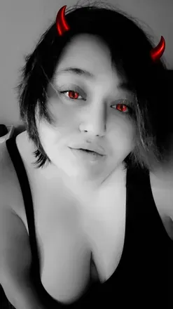 OnlyFans cuenta stonedcancerkitten avatar 1