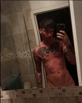 OnlyFans cuenta kylemoorexo avatar 1