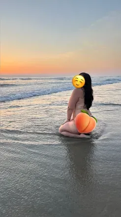 OnlyFans account  mari_peach avatar 1