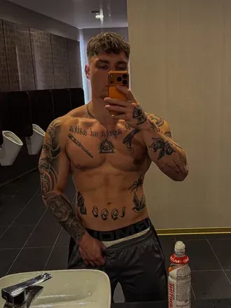 OnlyFans account  tattedslavic avatar 1